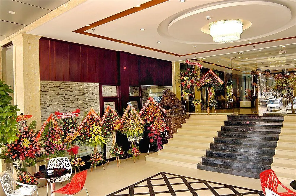 Nam Hung Hotel Nha Trang 3*,