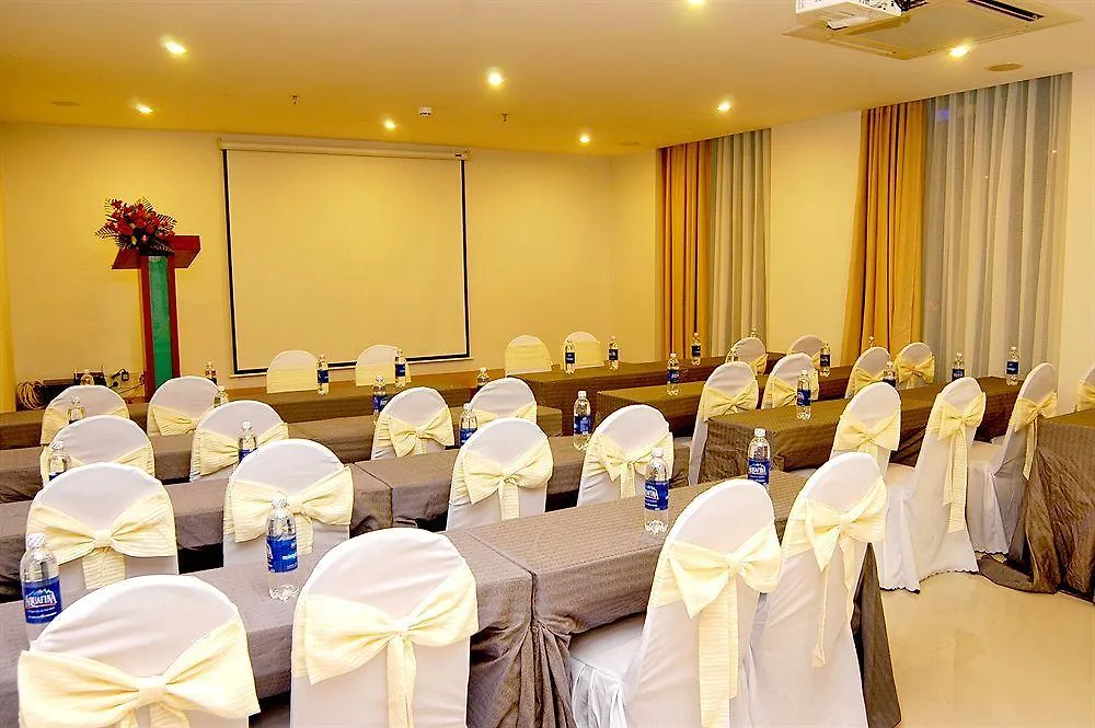 ***  Nam Hung Hotel Nha Trang Vietnam