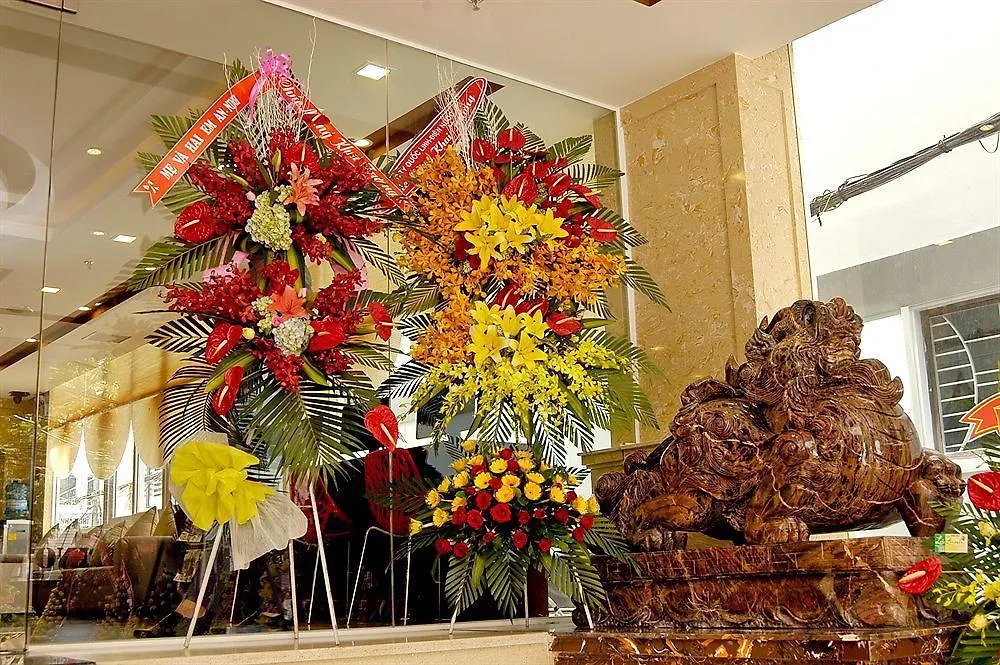 Nam Hung Hotel Nha Trang 3*,