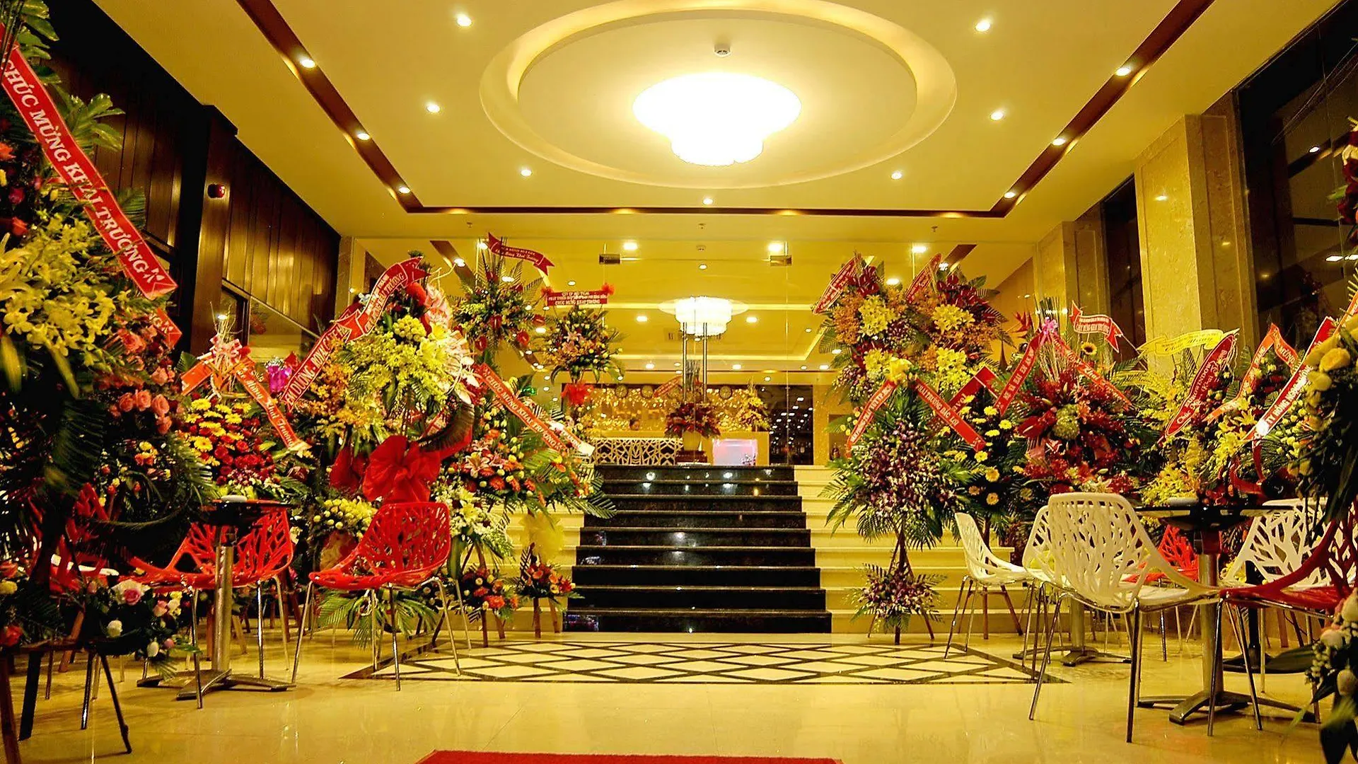 Nam Hung Hotel Nha Trang 3*,