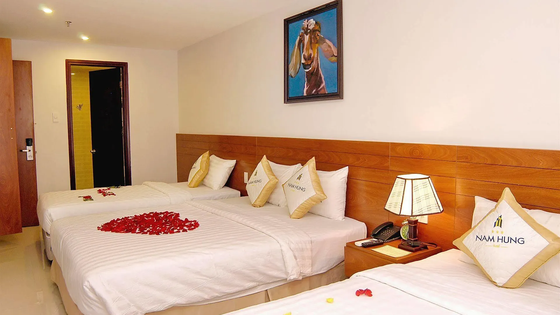 Nam Hung Hotel Nha Trang